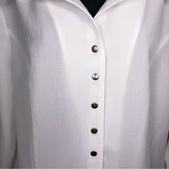 Large Christopher And Banks White Stretch Top Snap Button Closure 3/4 Sleeve - Picture 9 of 13